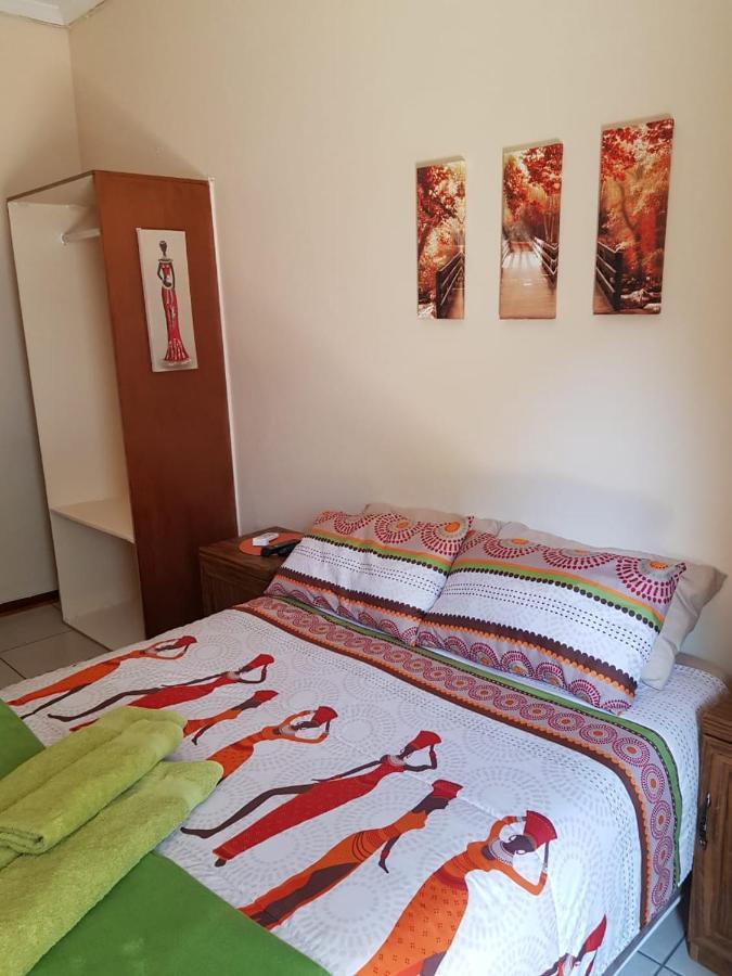 Mom'S Place Upington Ngoại thất bức ảnh